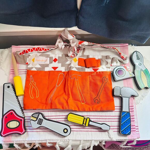 Wooden Tool Set with Belt - Picture 3 of 8